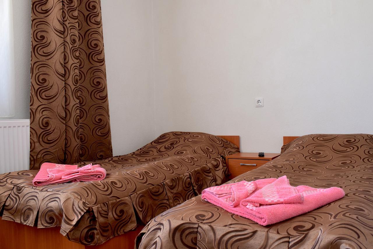 Complex Pele Hotell Zmeitsa Exteriör bild